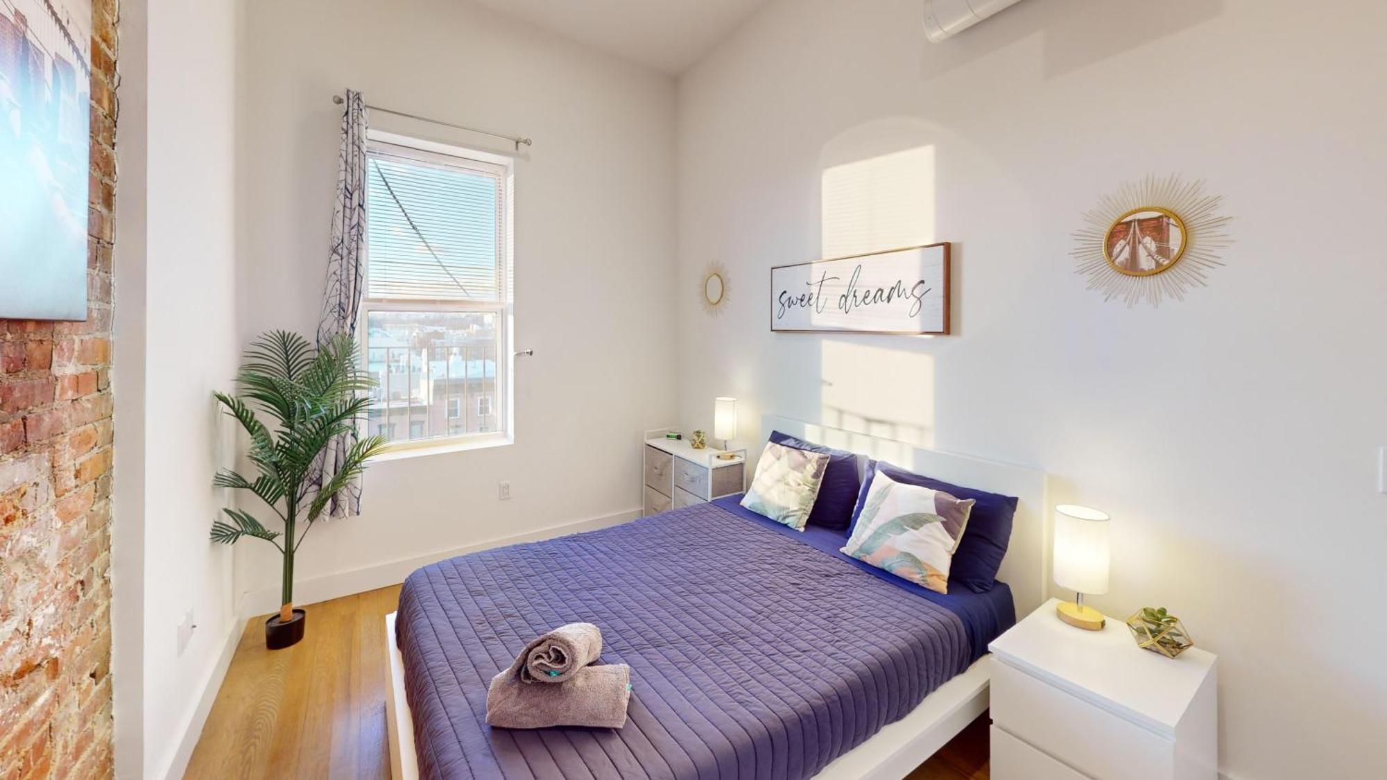 Chic Penthouse 15 Minutes From Nyc - Bus Stop At Doorstep Хобокен Экстерьер фото