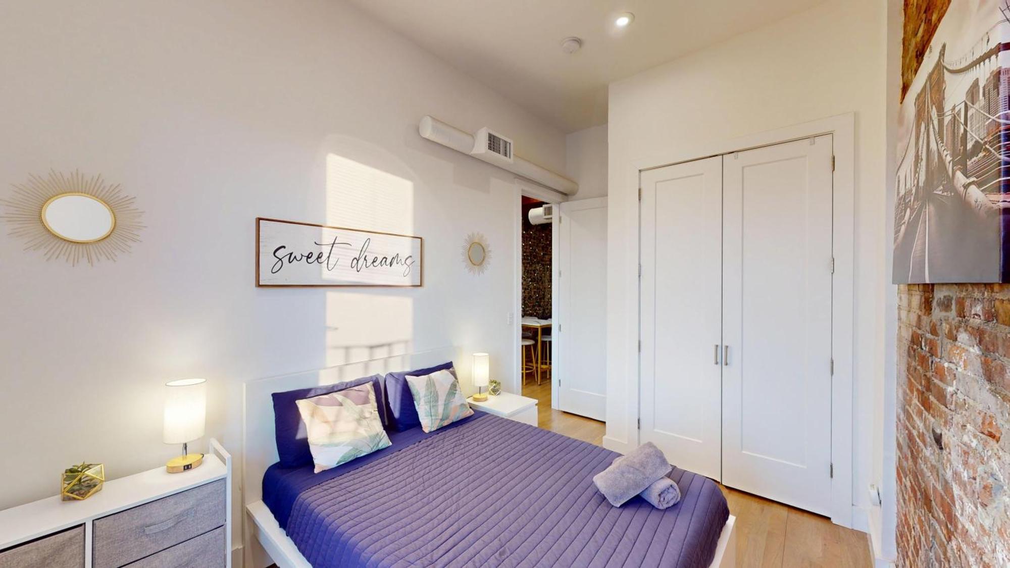 Chic Penthouse 15 Minutes From Nyc - Bus Stop At Doorstep Хобокен Экстерьер фото